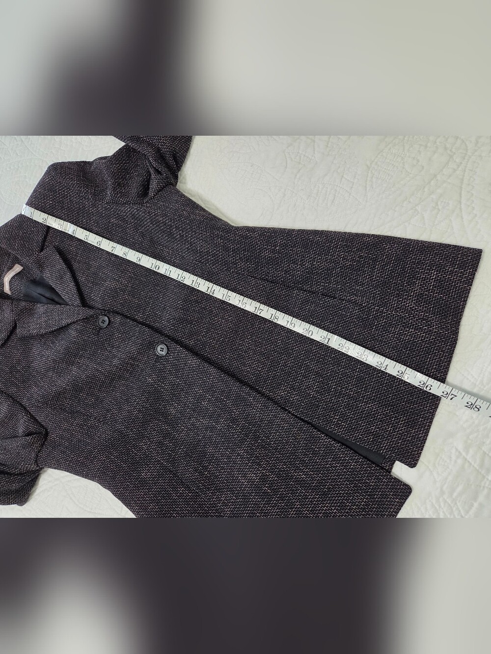 Valerie Separates Blazer. - Picture 7 of 9